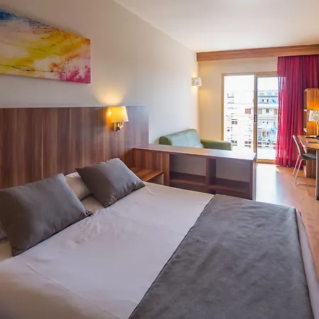 فندق Golden Avenida Family 4*
