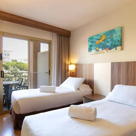 Golden Avenida Family 4* فندق