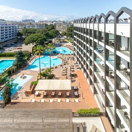 Golden Avenida Family 4* Hotel