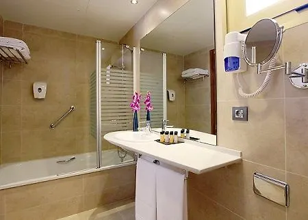 Hotel Golden Avenida Family 4*
