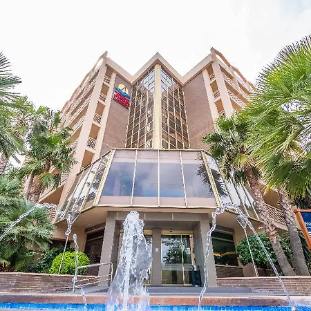 Golden Avenida Family 4* Hotel
