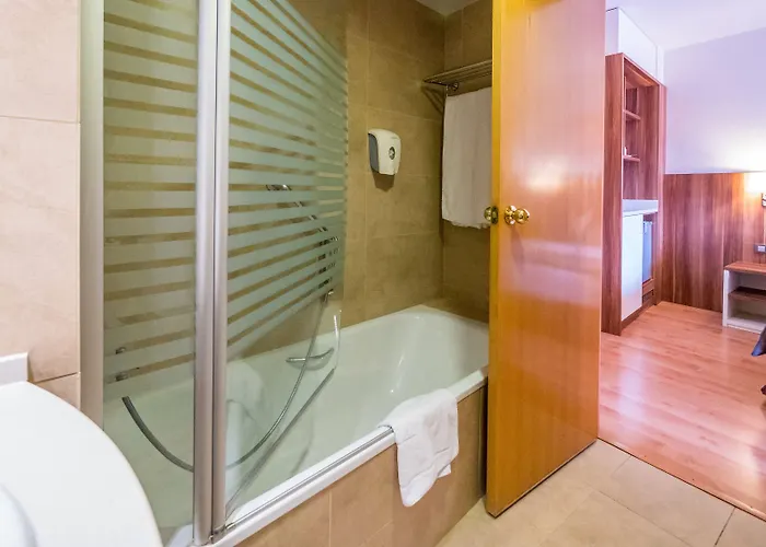 Golden Avenida Family 4*